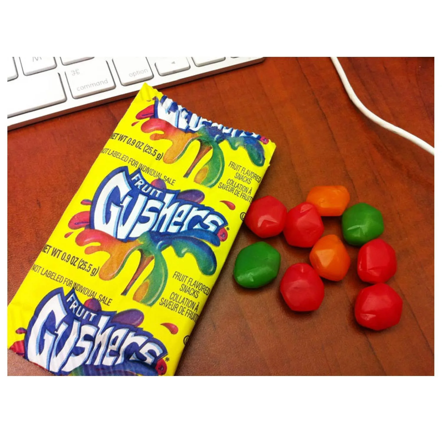 Gushers Strawberry Splash and Tropical Flavors - 0.8 Oz - 42 Ct - Image 2